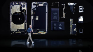 Tariff-Strained Apple Announces 7,083-Piece iPhone Kit