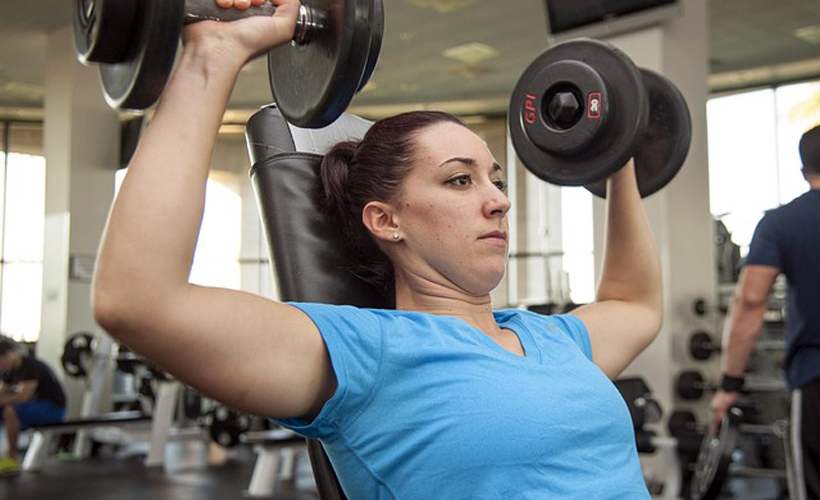 Woman Spends Entirety of 30s Resting Between Sets at the Gym
