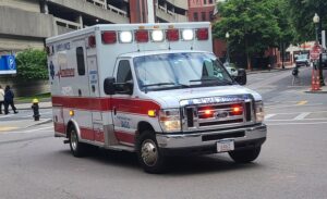 REPORT: Minnesotan Ambulance Just Needs to Scoot Past Ya